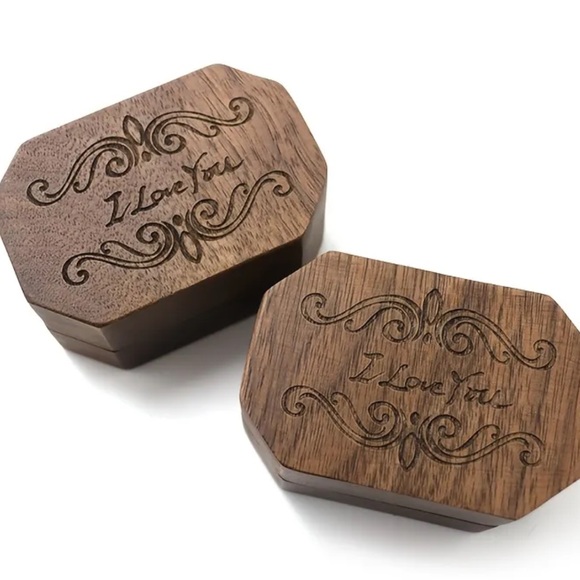 Carved Ring Box - Picture 2 of 8